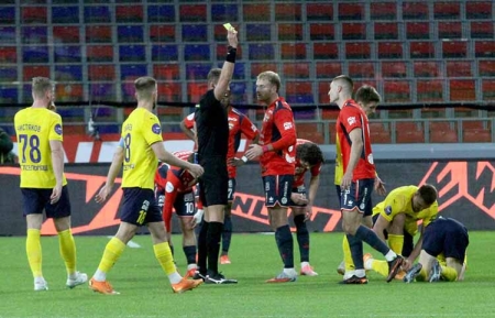 Челестини: чемодан, вокзал, Европа