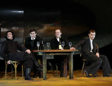 «Вольная трактовка» питерской «Бродячей собаки»