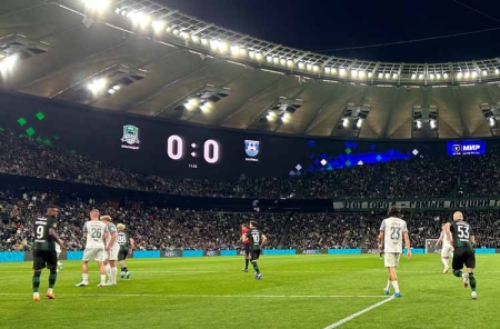 «Зенит» возглавил чемпионскую гонку