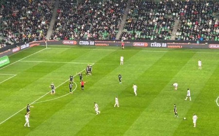 «Зенит» возглавил чемпионскую гонку