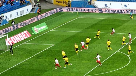 Три футбольных матча в День космонавтики