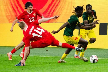 Даже матерные «словесные изыски» Карпина не помогли сборной обыграть Мали