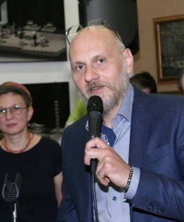 «Лабиринт «ТеАРТа» возбуждает фантазии и желание видеть на сцене лучшие постановки страны, размышлять над ними»