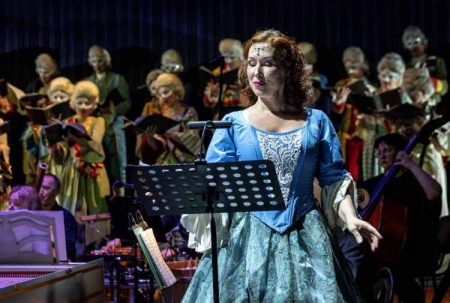 «Аутентичные костюмы, старинная музыка и аура барочного театра»