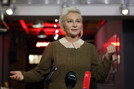 Якунина и Раков в спектакле Театра Гоголя по культовой пьесе