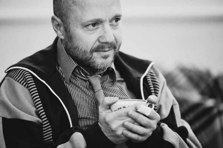 Премьера по пьесе Виктора Славкина «Дочь стиляги» прошла на Малой сцене Театра Наций