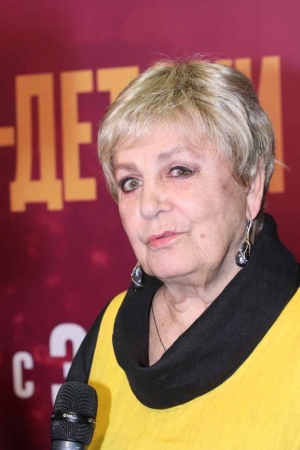 Леонид Ярмольник, Мария Аронова, Сергей Безруков и другие звезды на премьере комедии «Не по-детски»